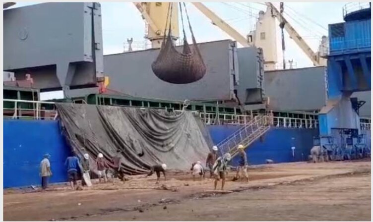 Crane lifting